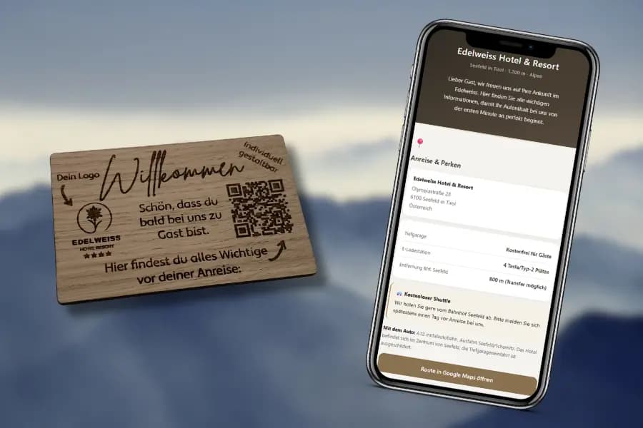 Willkommenspost aus Holz mit QR-Code für ein Hotel